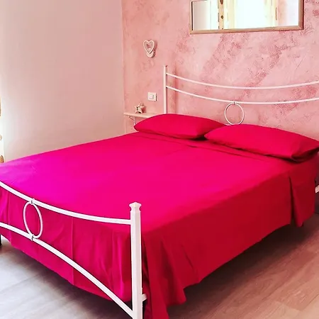Minu House - Gold 2 *